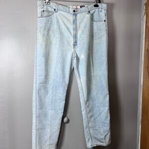 VTG Levi’s 540 Relaxed Fit Jeans Men’s 42x30 Light Wash Denim Wrinkle Free